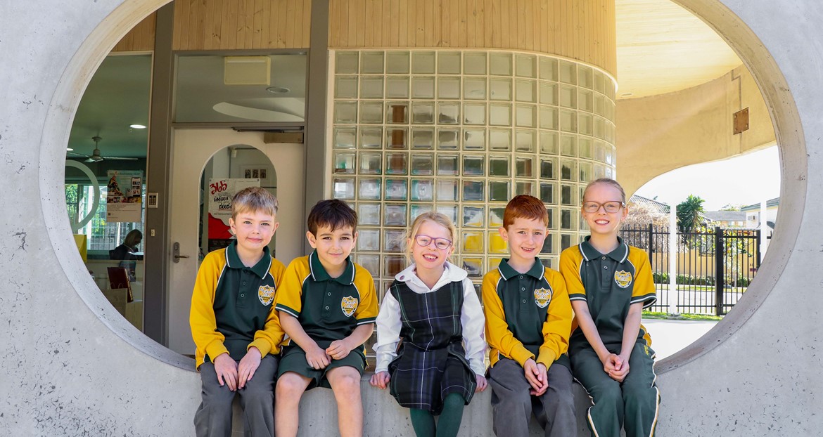 MEREWETHER BEACH Holy Family Primary School Gallery Image